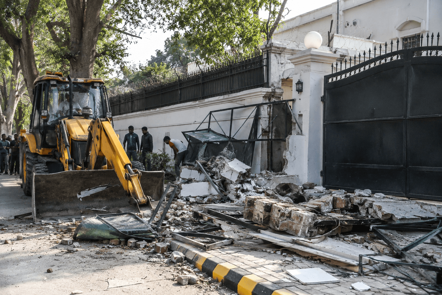 In A Tit-For-Tat Move, New Delhi Removes Encroachments Outside Pak High Commission